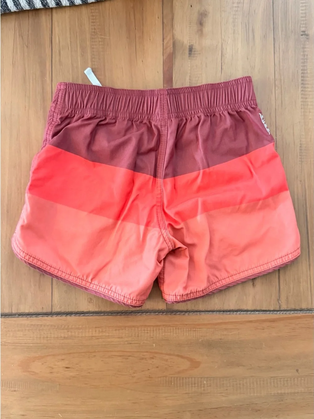 Seaesta Surf Kids' Red Gradient Swim Trunks size 6 - Picture 2 of 3